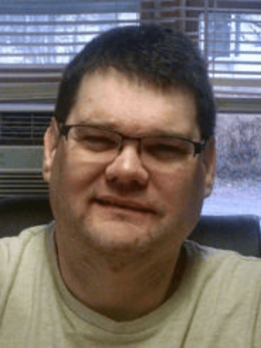 LOU SYCZ